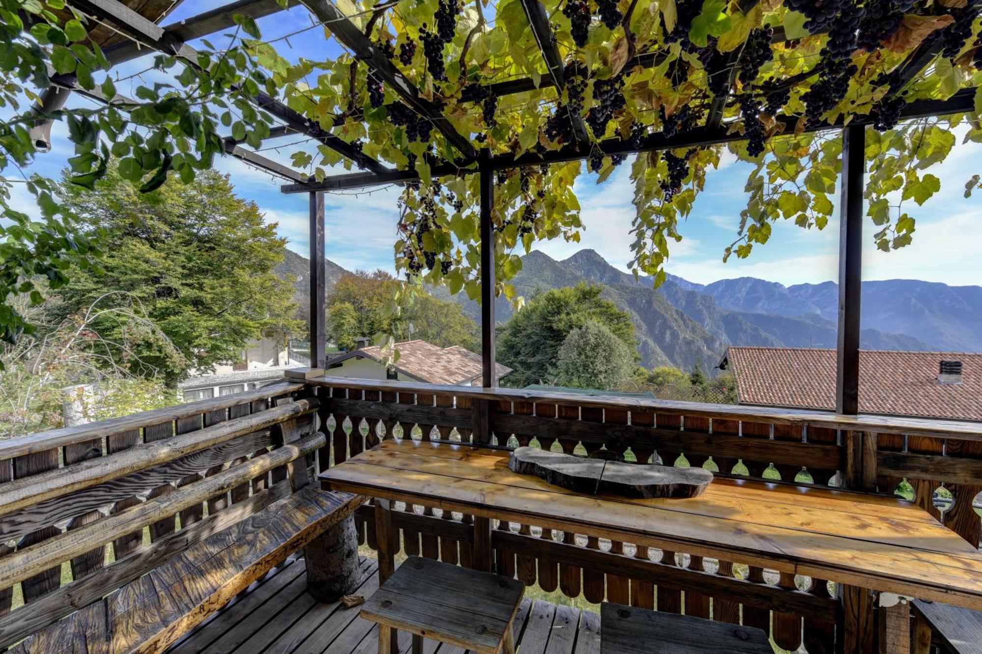 Chalet "Baita Cavacca" Crone Buitenkant foto